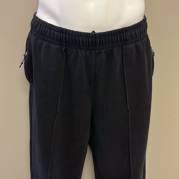 Old Navy Active Women’s Black Dynamic Fleece High-Rise Pockets Joggers- Medium - Picture 4 of 15